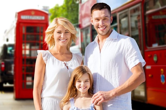 london-family-friendly-walking-tour-with-fun-activities_1